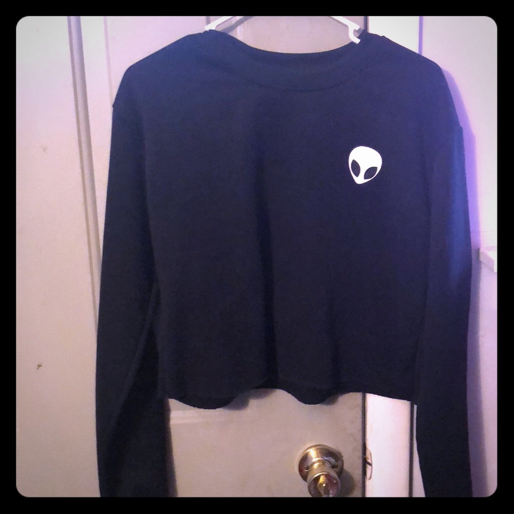 No brand : alien 👽 crop top sweat shirt